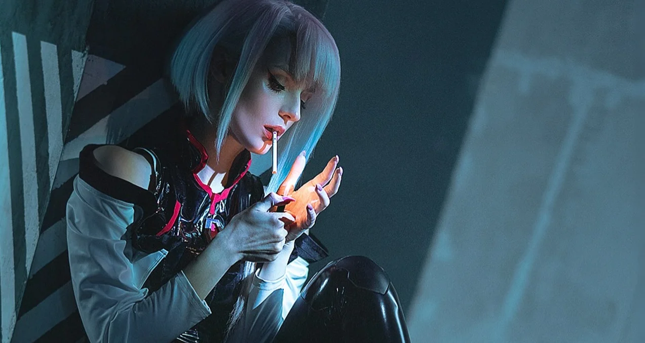 This detailed Lucy Cosplay channels the techwear aesthetic and emotional complexity of the Edgerunners universe.